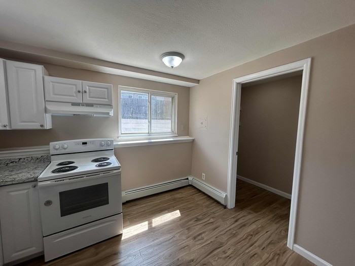 1709 Hampton South #4 - Photo 4 of 14