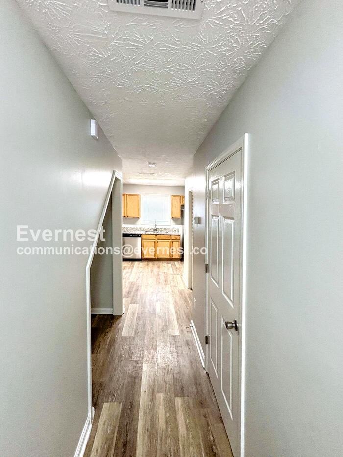 1005 South Madison Avenue - Photo 2 of 28