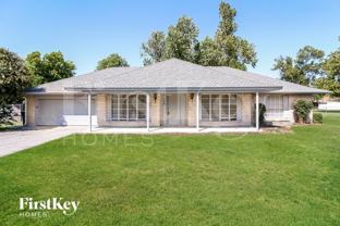 109 W Ranchwood Ct - Photo 1 of 1