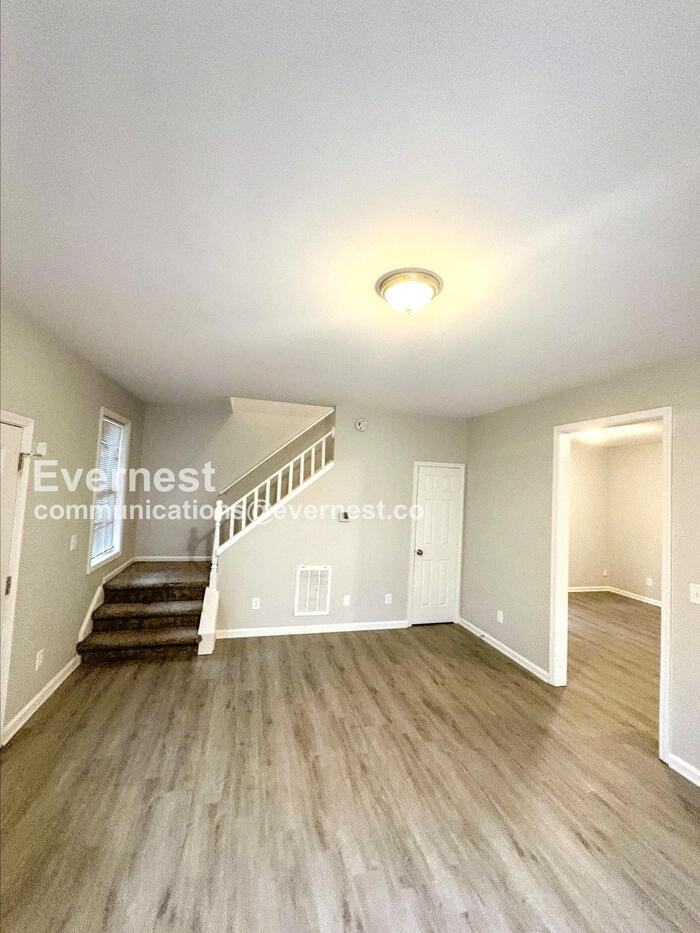 581 Cedar Avenue Northwest - Photo 2 of 28