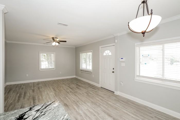 603 Linwood Rd - Photo 5 of 16