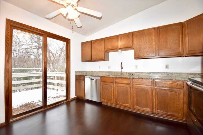 7003 Mccauley Trail South - Photo 4 of 21