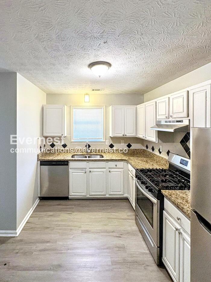 201 Coldsprings Court - Photo 2 of 23