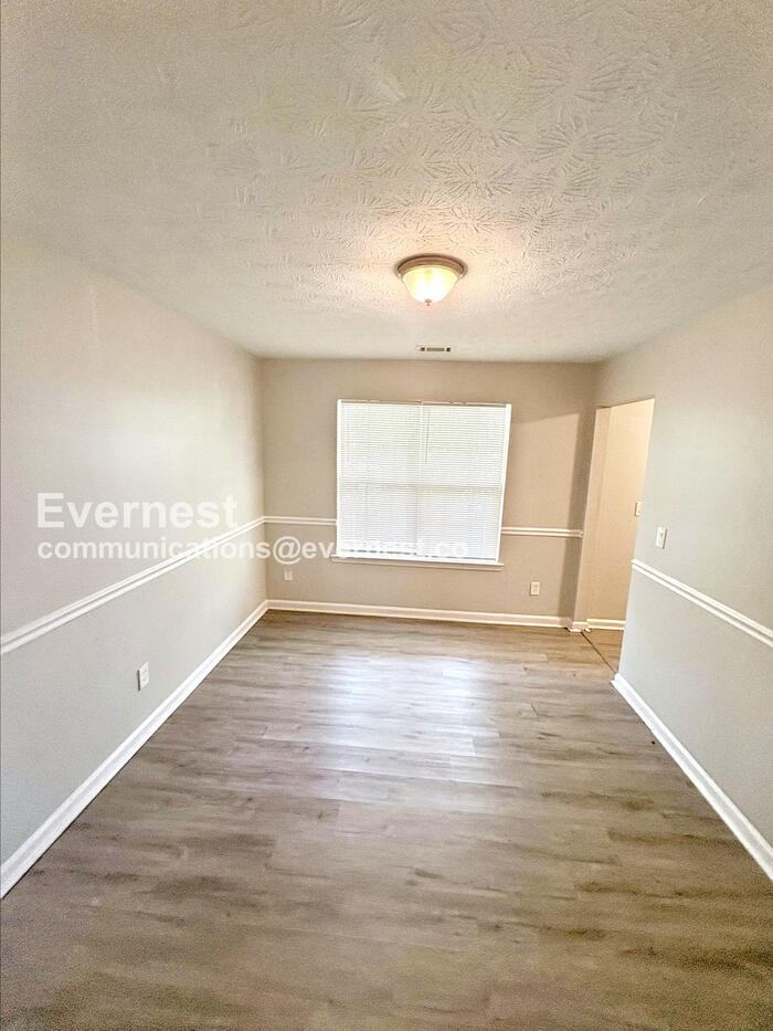 201 Coldsprings Court - Photo 6 of 23