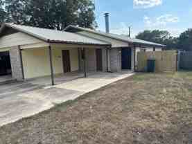 904 N Bishop St #B - Photo 1 of 1