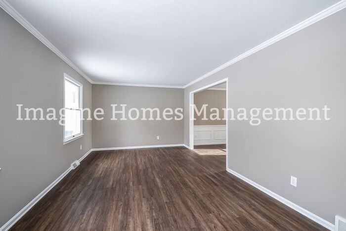 1598 Winslow Drive - Photo 3 of 19