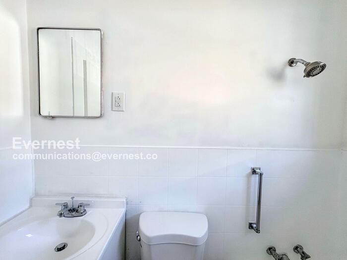 417 62nd St - Photo 6 of 21