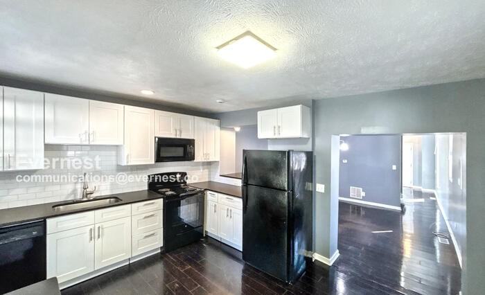 39 South Yale Avenue - Photo 3 of 30