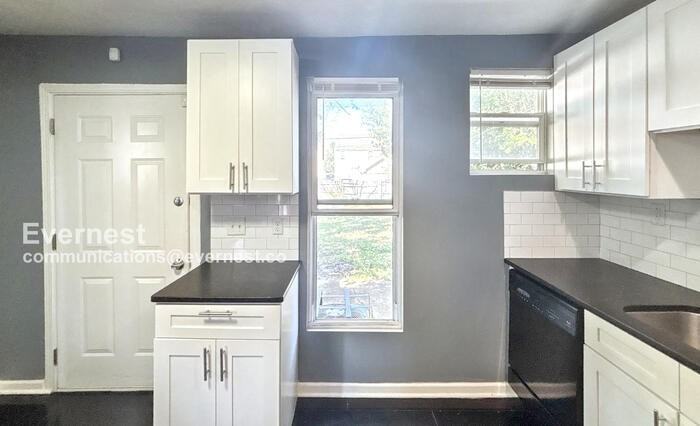 39 South Yale Avenue - Photo 6 of 30