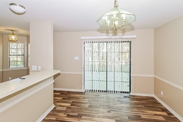 300 Shadow Ridge Dr - Photo 7 of 13