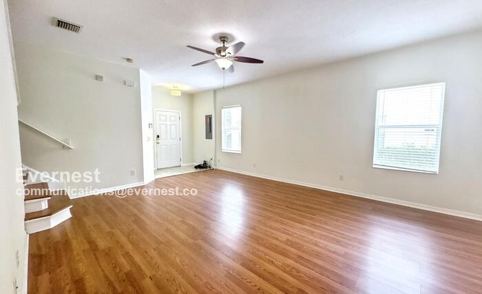 10545 Shady Falls Ct - Photo 3 of 28
