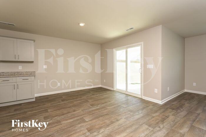 261 Lantanna Ave - Photo 3 of 19