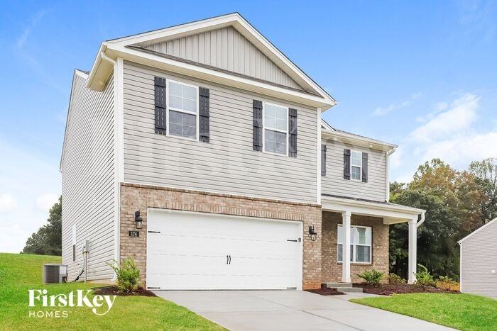 174 Lisa Ln - Photo 2 of 19