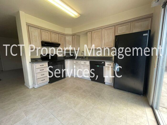 1443 E El Parque Dr - Photo 4 of 10