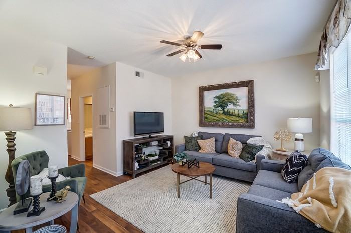 1892 Arbors Drive #H - Photo 2 of 14