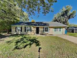 featured image of 83 N Wagon Rd