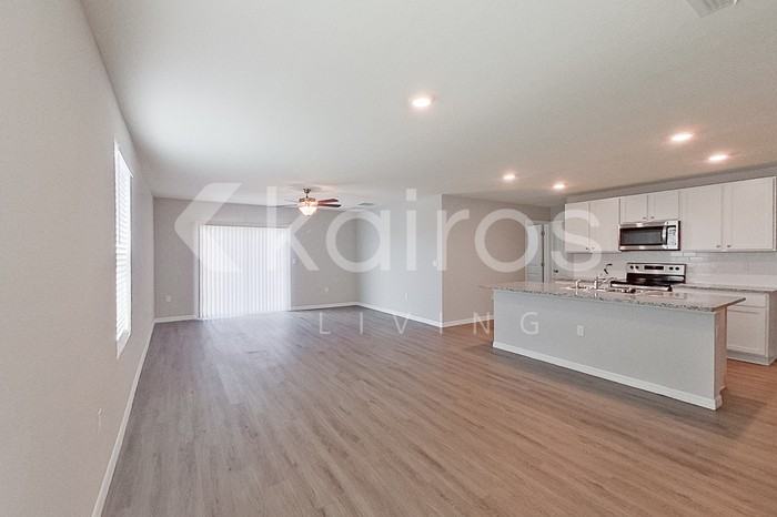 8740 Sw 43rd Ter - Photo 4 of 30
