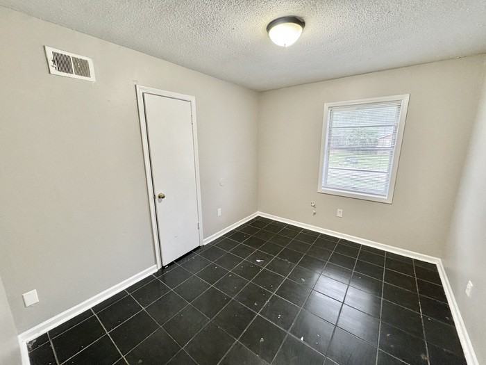 3353 Elk Point Dr - Photo 7 of 19