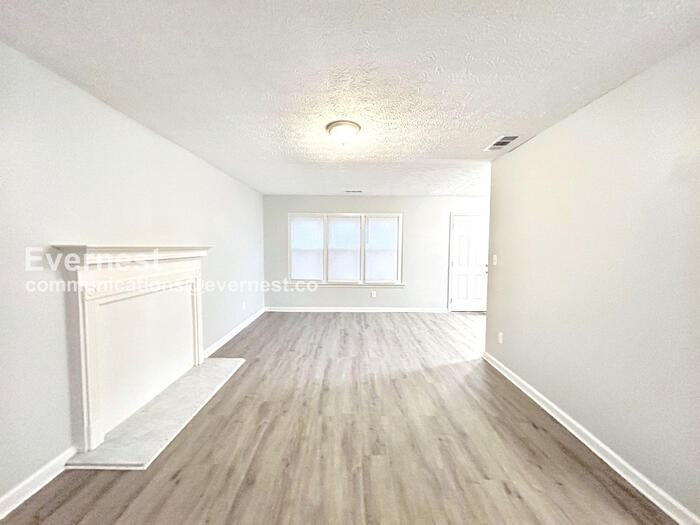 5772 Three Lakes Drive - Photo 3 of 20