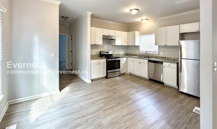 679 Smith St Sw - Photo 5 of 21