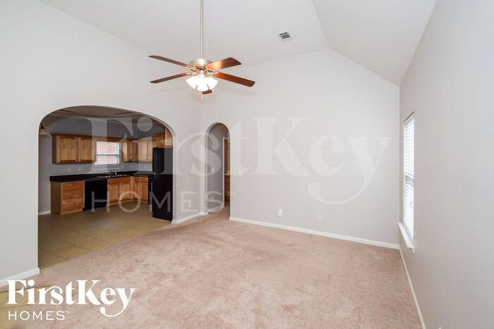 6448 Southern Trace Dr - Photo 3 of 15