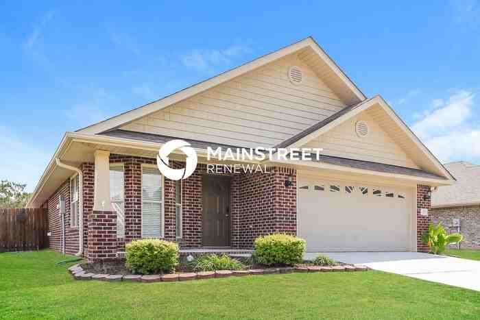 1055 Clover Avenue - Photo 2 of 17