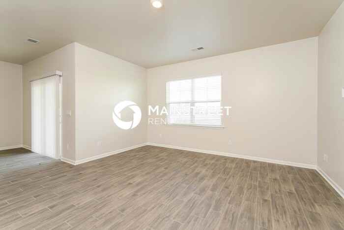 578 Towhee Trail - Photo 4 of 17