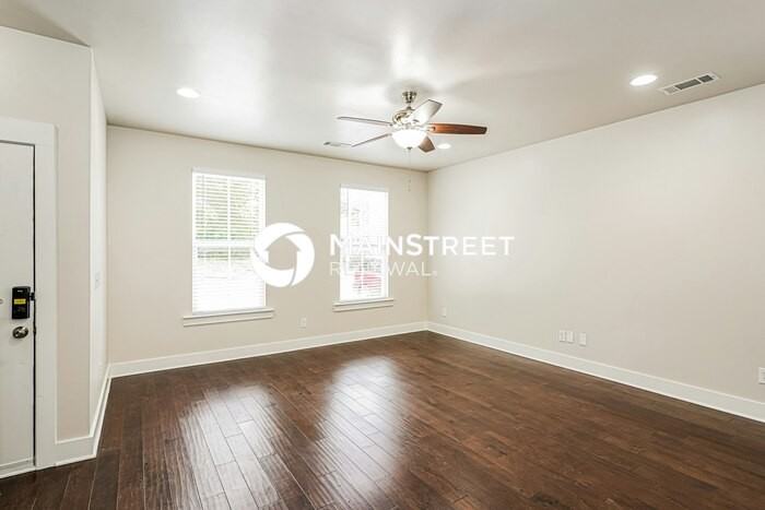 1035 Saddlestone Drive - Photo 4 of 19