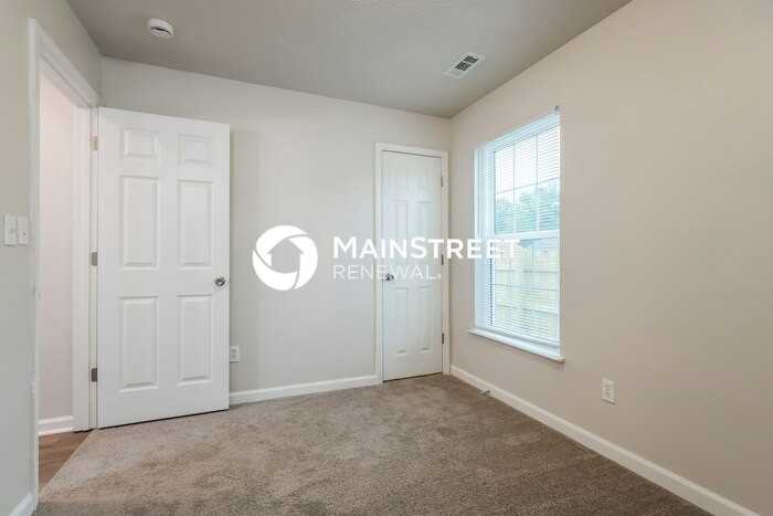 257 S Shore Dr - Photo 7 of 17