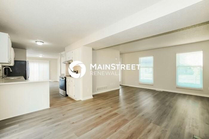 5232 Redlands Dr - Photo 6 of 20