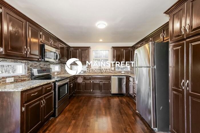 113 N Oxford Dr - Photo 6 of 19