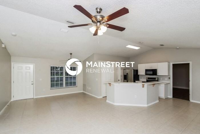 453 Foxdall Ave Ne - Photo 4 of 16