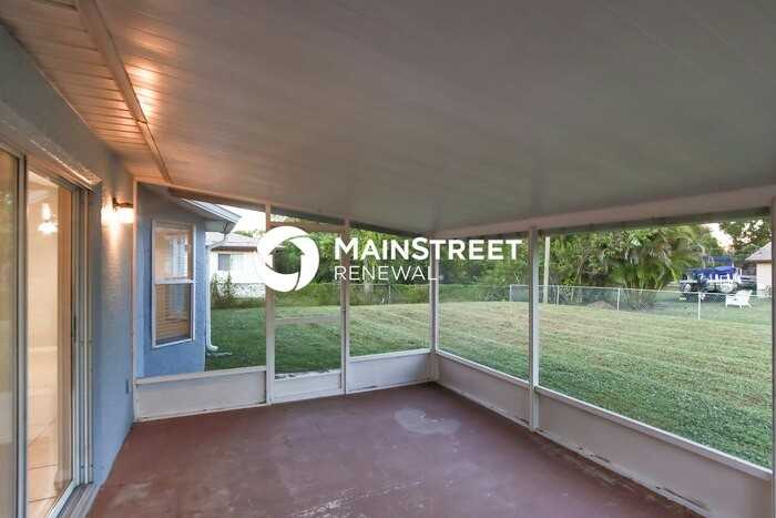 453 Foxdall Ave Ne - Photo 7 of 16