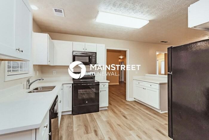 35 Spring Valley Keep - Photo 7 of 18