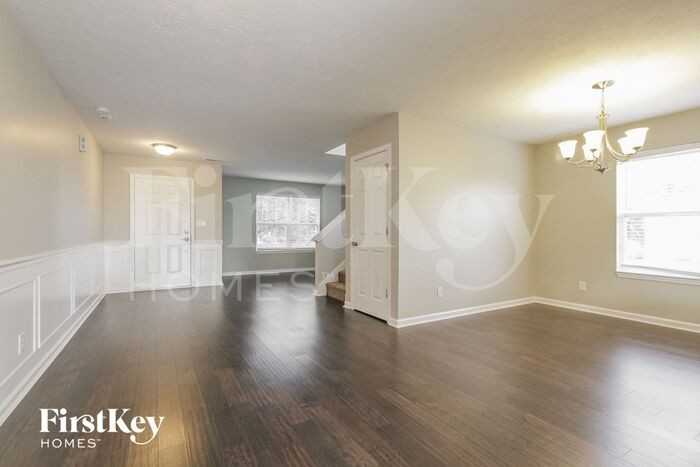 5574 Breaburn Rd - Photo 3 of 15