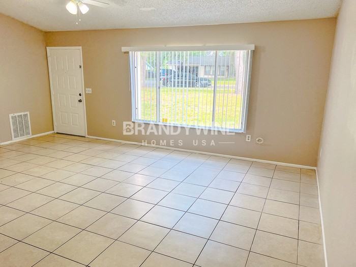 5372 Pale Horse Dr - Photo 5 of 19