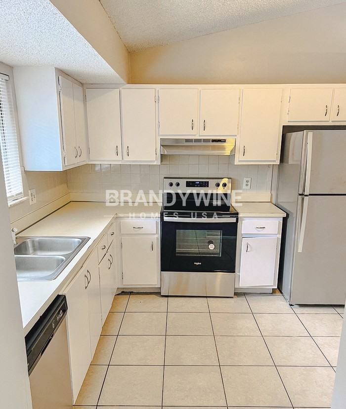 5372 Pale Horse Dr - Photo 6 of 19