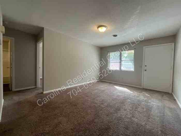 201 Arthur Drive #I - Photo 3 of 12