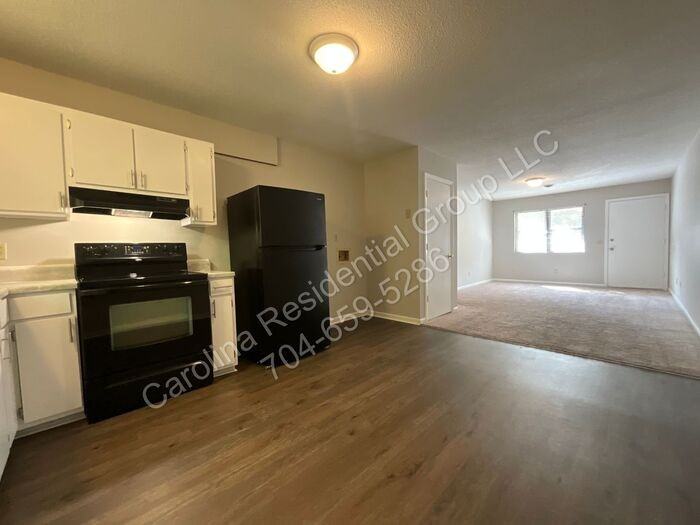 201 Arthur Drive #I - Photo 5 of 12