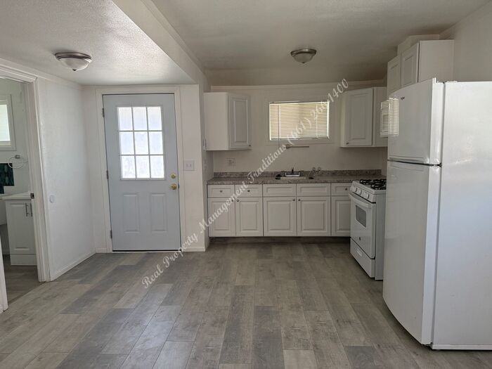 45420 5th St E - Photo 2 of 10