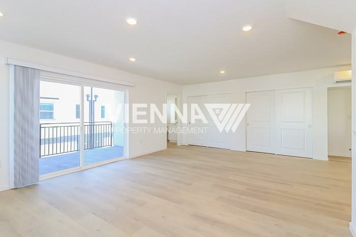 7994 Quiet Knolls Dr - Photo 3 of 21