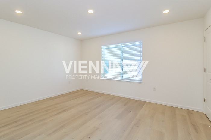 7994 Quiet Knolls Dr - Photo 7 of 21