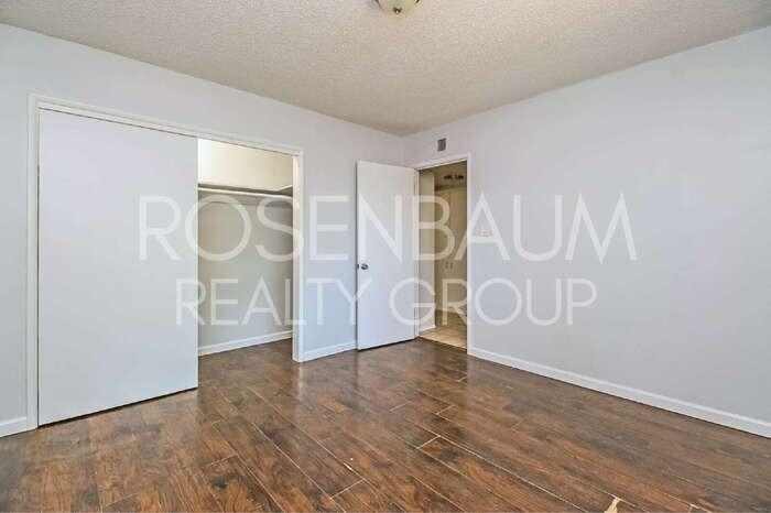 555 W Rio Salado Pkwy #202 - Photo 5 of 7