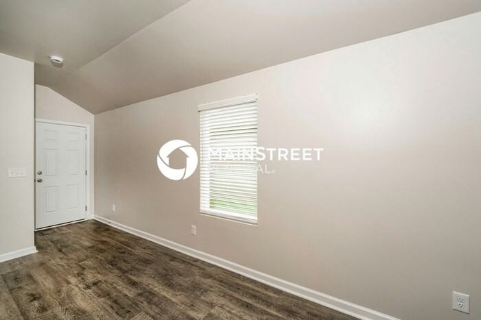 832 Lora Ln - Photo 5 of 18