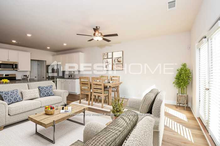 2336 Whitburn Rd - Photo 5 of 19