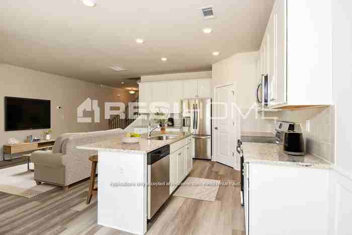 2338 Whitburn Road - Photo 4 of 18