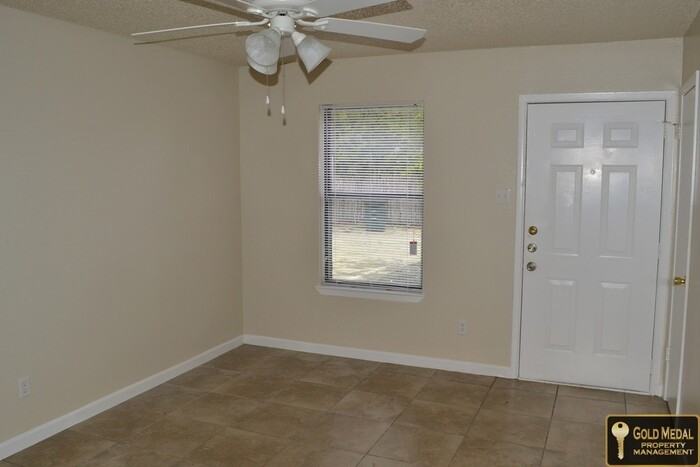 4707 Westcliff Rd #A2 - Photo 3 of 21