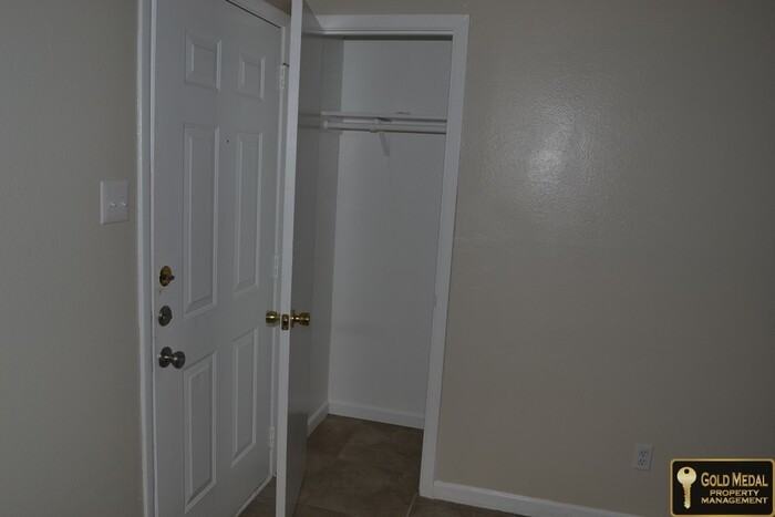 4707 Westcliff Rd #A2 - Photo 4 of 21