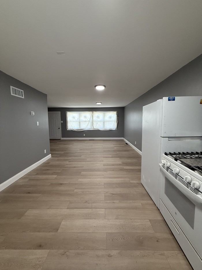 5802 Fleetwing Drive - Photo 4 of 23