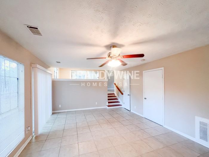 10830 Mortons Xing - Photo 7 of 34